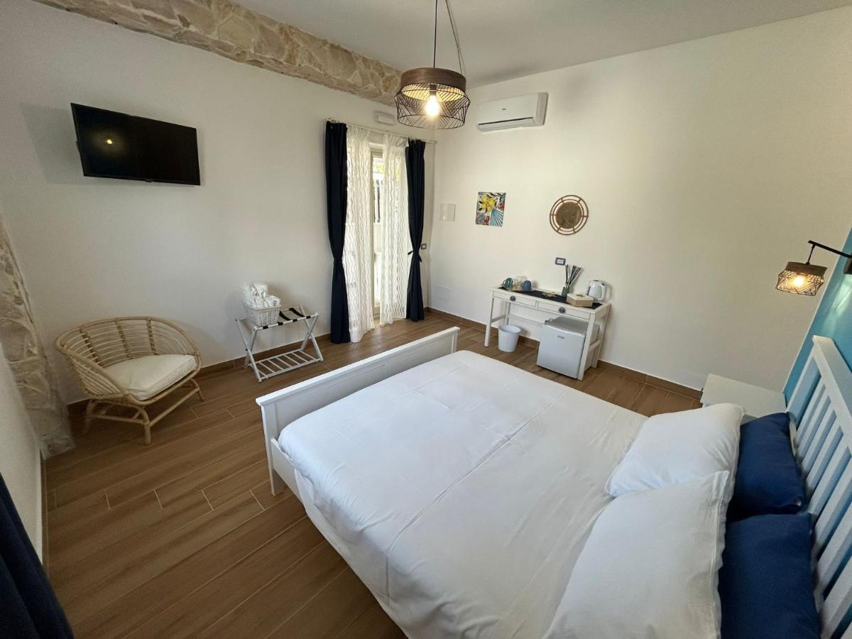 Room On The Beach Avola Extérieur photo